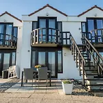Διαμέρισμα Giuliott With Parking And Shared Pool By Interhome