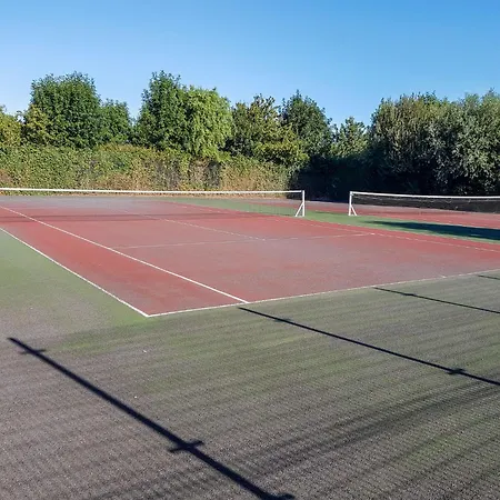 Апартаменты Giuliott With Parking And Shared Pool By Interhome Де-Хаан