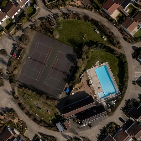 Giuliott With Parking And Shared Pool By Interhome دي هان